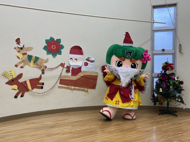 クリスマスに北丘幼稚園へ行ってきたルンの画像2