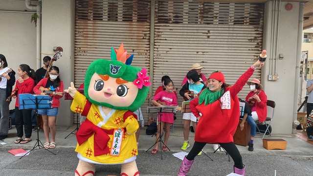 モス沖縄県産レタス・トマト祭りに行ってきたルの画像2