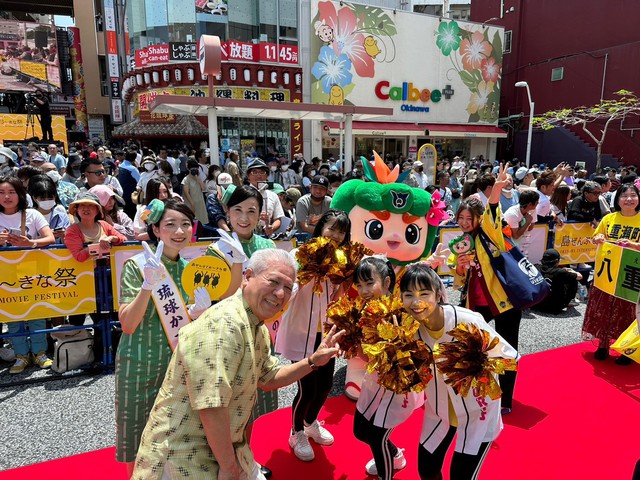 沖縄国際映画祭でレッドカーペット歩いてきたルンの画像5