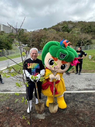 町長とはえるん
