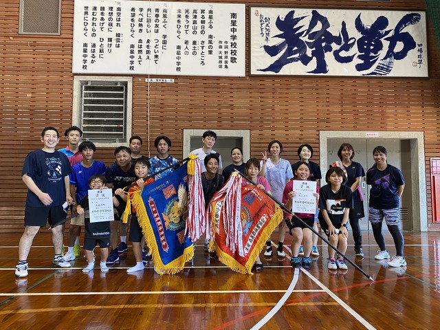 バトミントン選手団