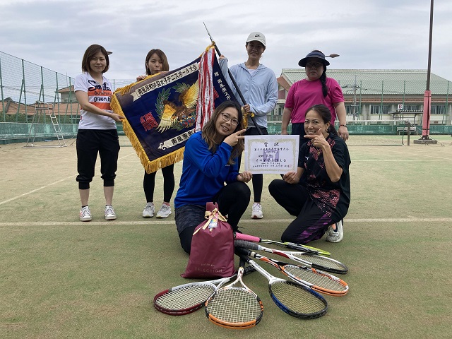 テニス女子優勝