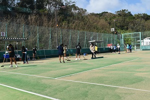 南風原中学校・南星中学校テニス部の皆様がボランティア作業してくれました！の画像2