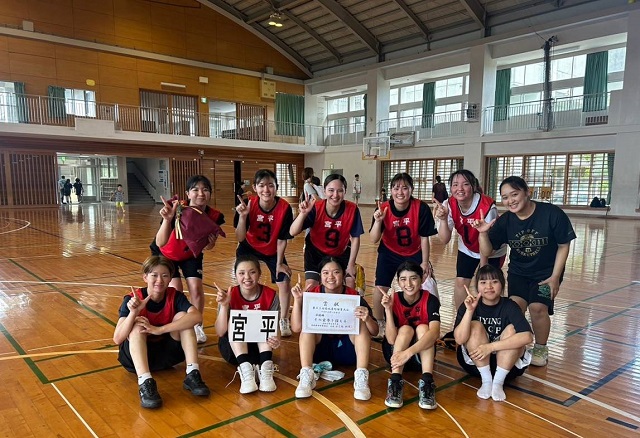 女子バスケ2位