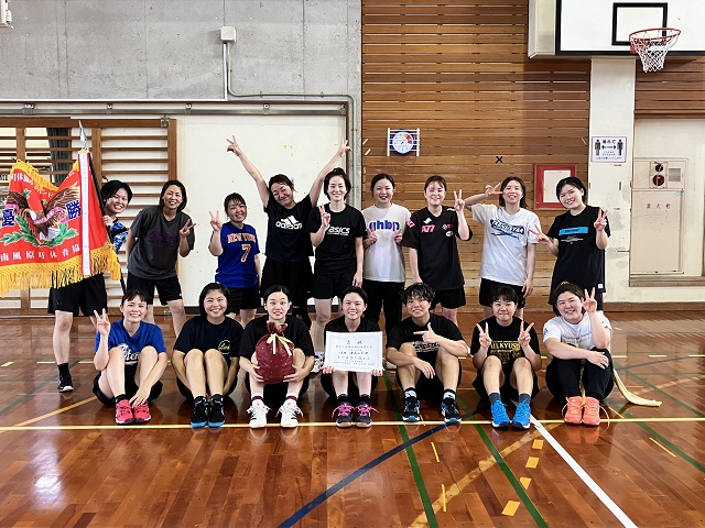 女子優勝　津嘉山