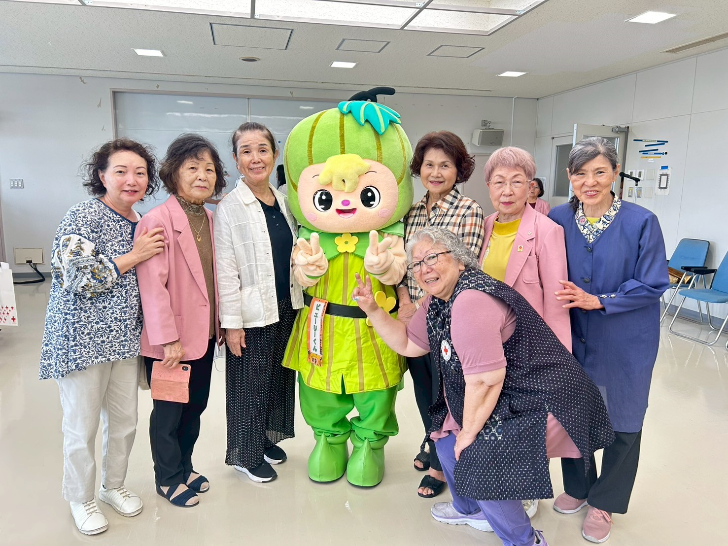 赤十字社資金募集出発式2