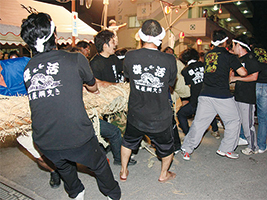 照屋の綱曳きの画像1