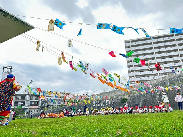 町民広場でこいのぼり掲揚式したルンの画像1
